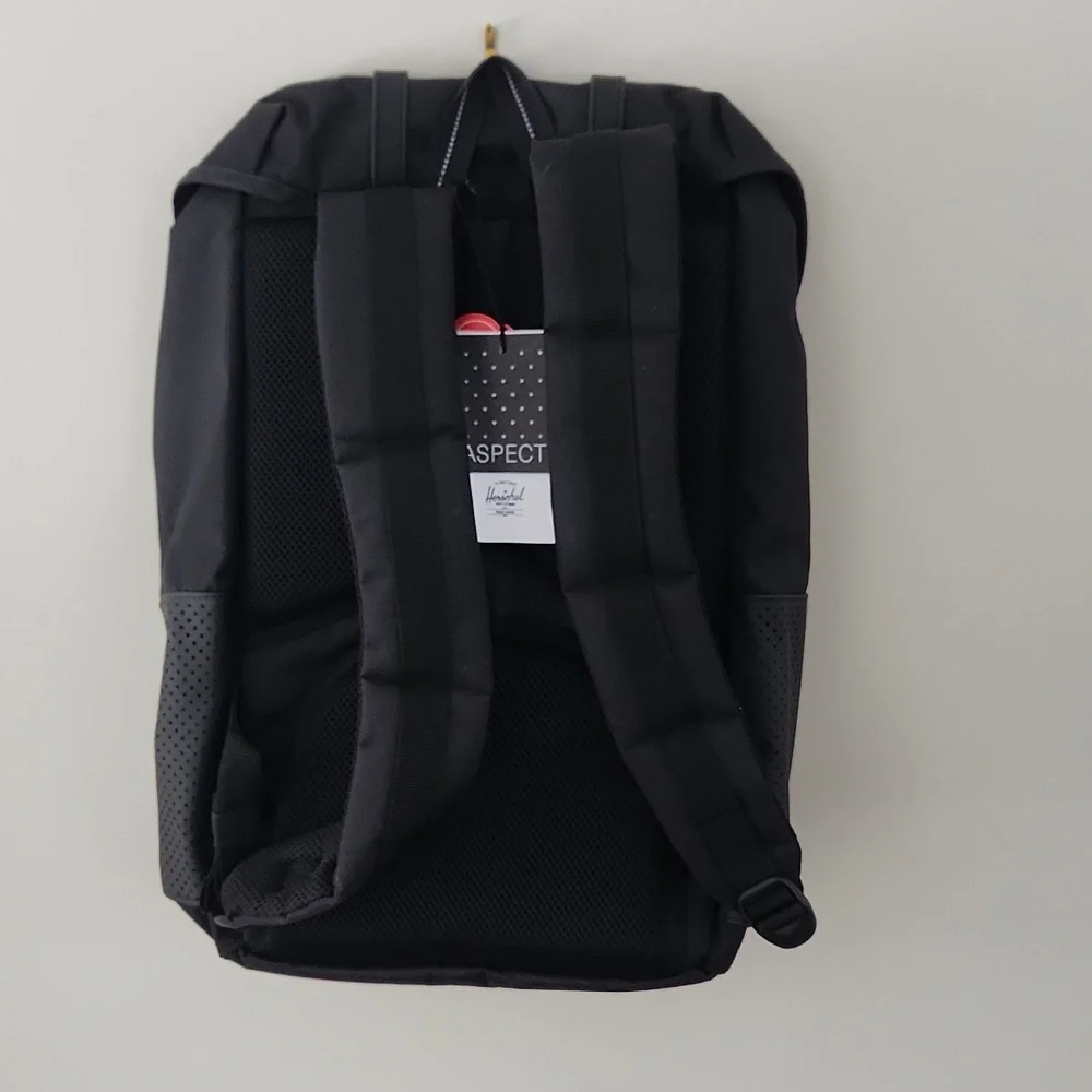 NWT Herschel Supply Co Backpack - Picture 6 of 11